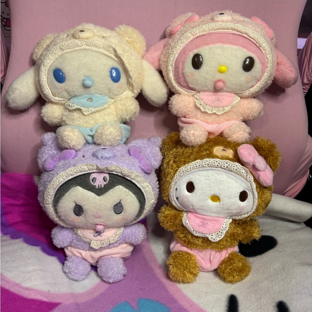 ON HOLD Sanrio Baby plush lot of 4!